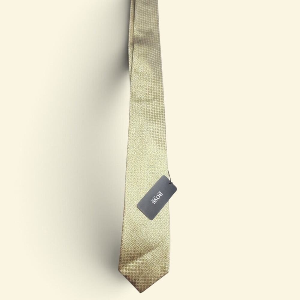 Hugo Boss Yellow Geometric Embossed Silk Tie Made in Italy NWT